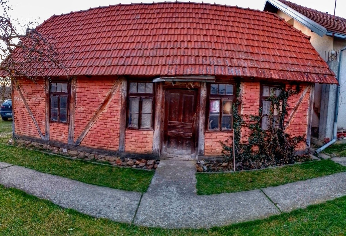petkovic_b60165's tweet photo. @danitahamel Modern house/mid. 20th century style #panoramaphotography #hdrphotography #mobileph https://t.co/IiXQw0rdKK