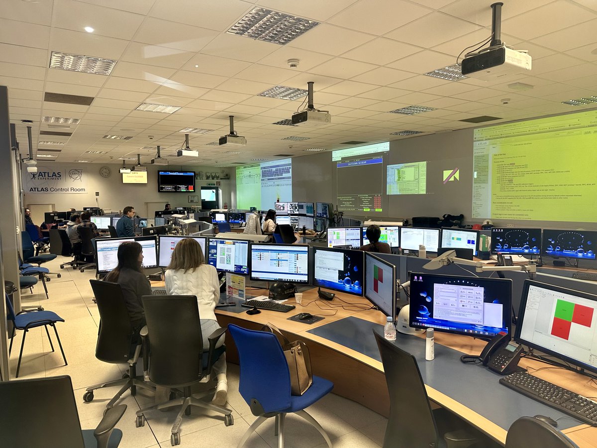 Back from <a href="/CERN/">CERN</a>'s UK Teacher Programme. Lead by @DrJeffWiener it is an incredible insight into CERN and has given me so much to bring into the classroom. I highly recommend looking at <a href="/STEMLearningUK/">STEM Learning</a>'s website: stem.org.uk/cpd/ondemand/4… or teacher-programmes.web.cern.ch/national-teach…. Any Qs just ask.