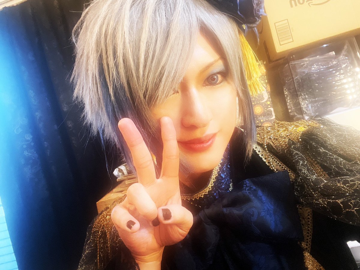 RuizaD1's tweet photo. ただいまー！
本日のアウトストアイベント、ありがとうございました✨✨
もーう、いっぱいおめでとうを言ってもらってめちゃくちゃ幸せでした🥲
皆が笑顔をいっぱい見せてくれたからとても幸せでした🥰楽しめたかな？

誕生日当日に皆に会えて嬉しかったです😊　皆、生まれてきてくれてありがとう✨✨ https://t.co/3lMblAZuW2