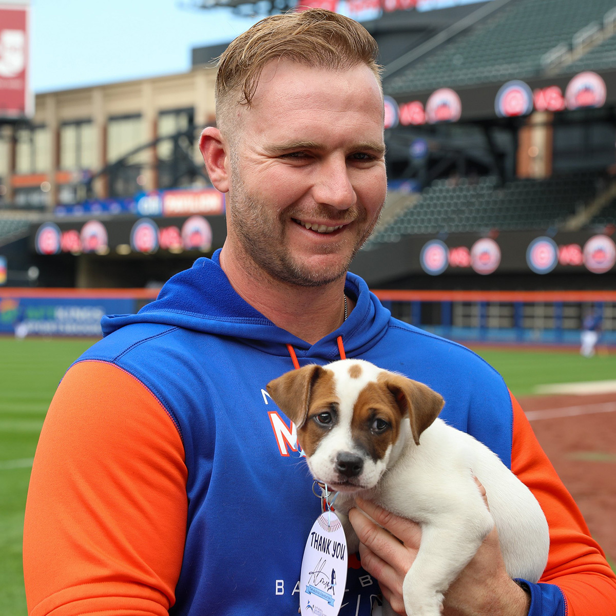 Pete Alonso will be donating $1,000 to animal shelters for every home run he hits this season ❤️

(via @mets)