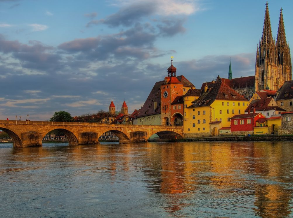 Another patient recruited in REVISION. Congratulations to local investigators in Regensburg @MariaAndreaGamulescu (Ophthalmology) and @FelixSchlachetzki (Neurology) 🥳
#UKRregensburg 🙌