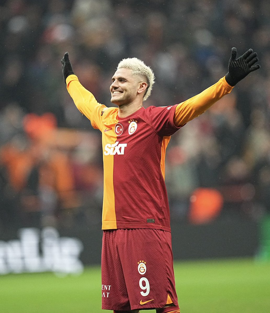rebika1905's tweet photo. Adım adım 24.Şampiyonluğa tebrikler Galatasaray'ım ❤💛🦁⭐⭐⭐⭐❤💛🦁
#AGvsGS
#Hedef24 https://t.co/UziXHQlLEi