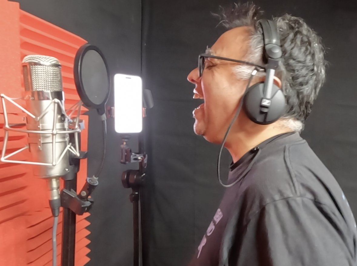 DcruzWin's tweet photo. Spent yesterday recording with @CardTrickMusic . I've written a very personal song  with my friend Alan Taylor about Judy D'cruz and her last days battling with #glioblastoma. "What Doesn't Kill You" will be out next month.   #Glioblastoma #Grief  #ACureCantWait https://t.co/7o9YDzr2cr