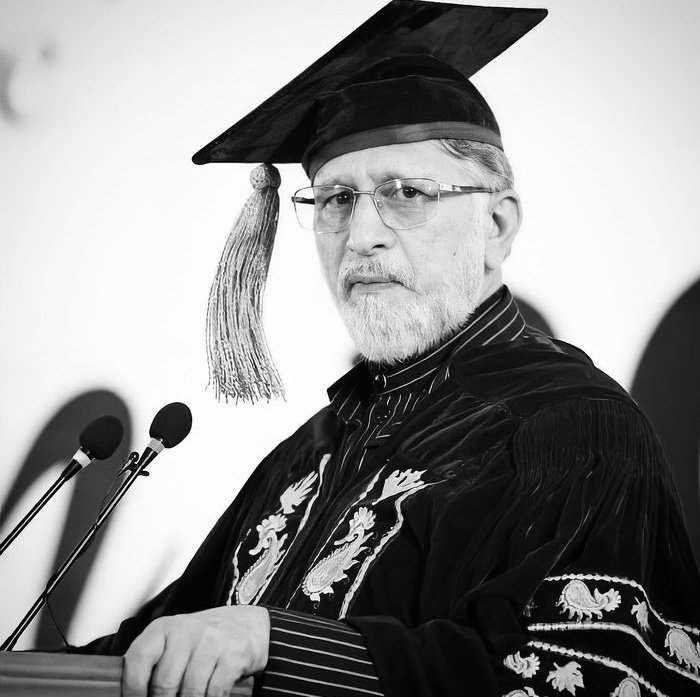 MustafaviSisPak's tweet photo. Happiest birthday to the visionary leader who imparted the essence of standing for our rights and embodying Hussaniyat in its true form, he has equipped us with the tools to navigate the challenges of life. 

#HappyBirthdayDrQadri https://t.co/AEAP7xm8ve