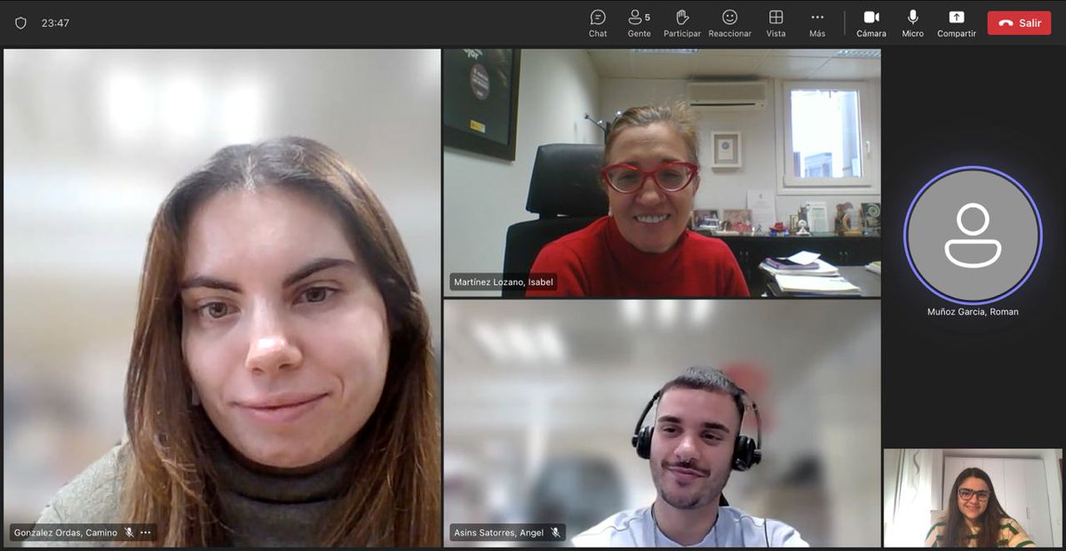 Esta semana nos hemos reunido con <a href="/Fundacion_ONCE/">Fundación ONCE</a> para tratar la firma de un convenio de colaboración entre las dos entidades. 📃🖊️

También hemos hablado sobre la elaboración de una guía de accesibilidad para estudiantes con discapacidad en la representación.