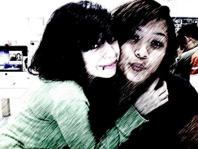 MellyGumtang's tweet photo. @floralungs I can’t believe you’re gone 😔 I hope you know you helped me get through so much when we were young. This one’s hard 💔🕊️ https://t.co/tpA9WIBTrA