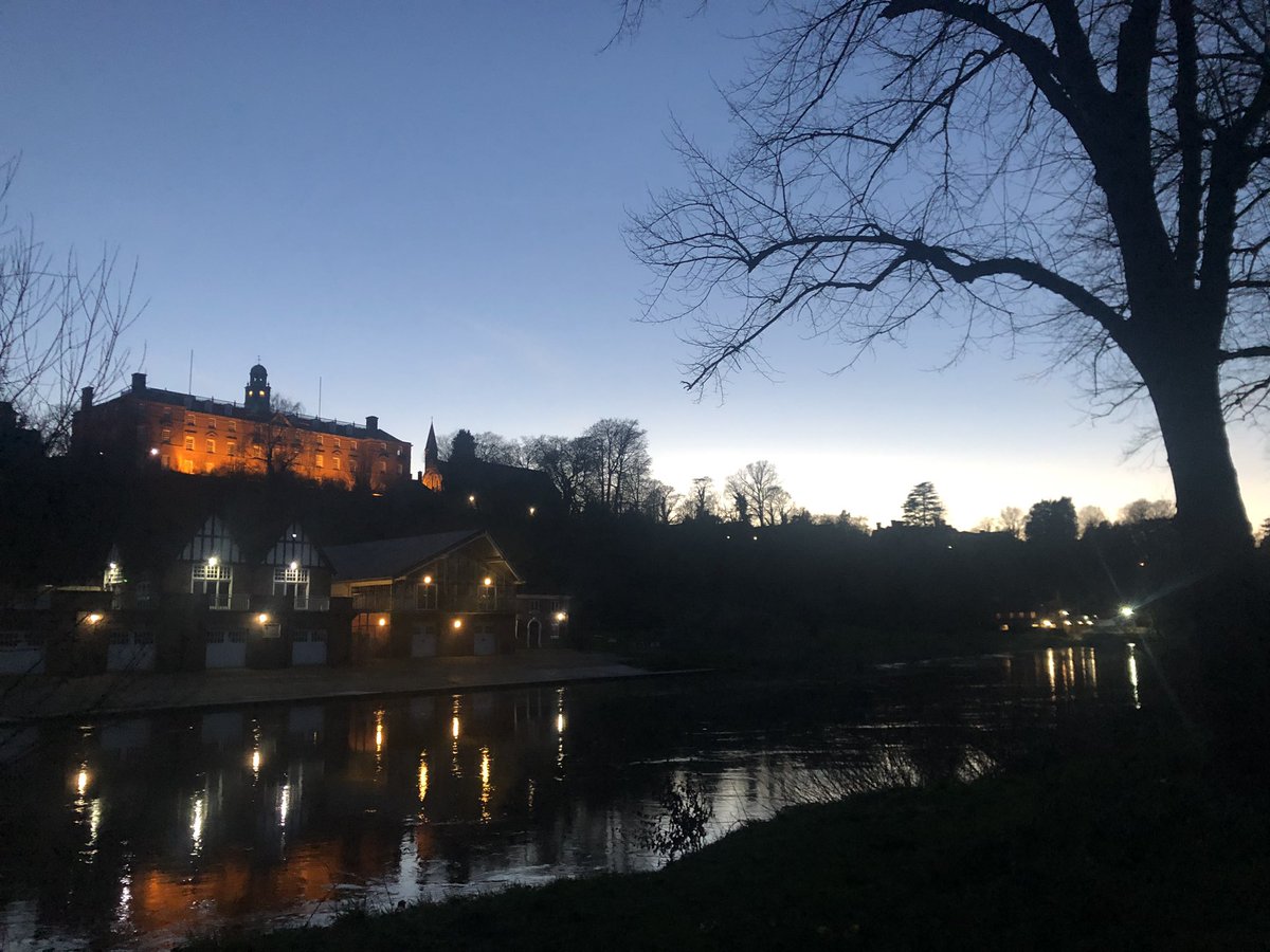 Such a weirdly-warm-for-February nice evening walk along the #riverSevern #Shrewsbury #ShrewsburySchool #feelslikeearlysummer