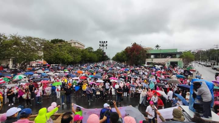 CitlaCarvajaI's tweet photo. En Mérida Yucatán salimos a Marchar Por Amor A México.
Ni la lluvia nos detuvo para salir a defender la democracia y la libertad en nuestro pais
#YoSiVoyALaMarcha
#18FebreroTodosALasCalles
#18Febrero
#18feb2024 https://t.co/x0uDLmUd8q