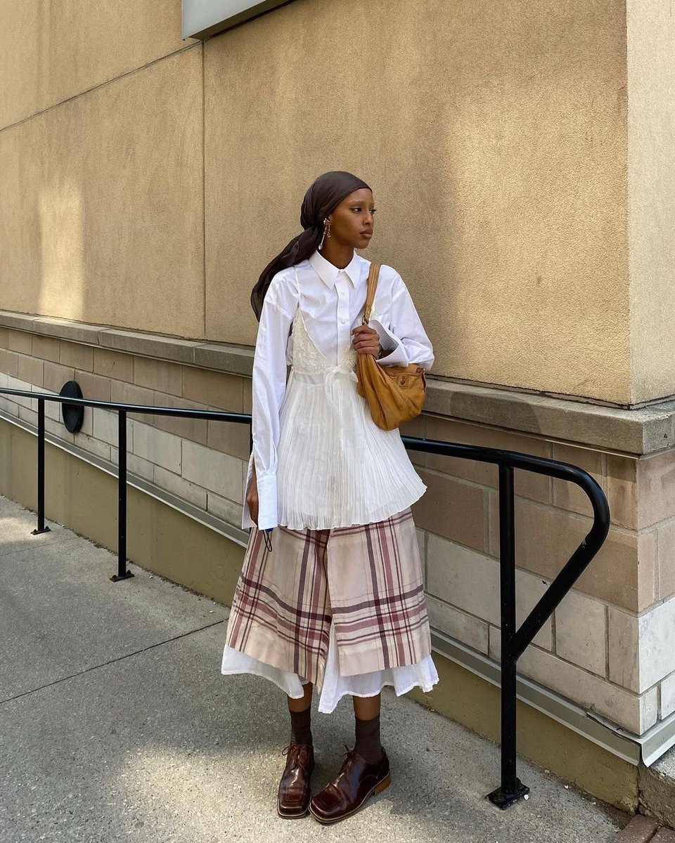 dearvotion's tweet photo. houdan yousuf is the coolest ever like her layering game is sickening... https://t.co/Ps4E2tRcCg
