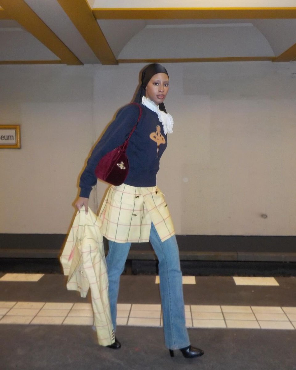 dearvotion's tweet photo. houdan yousuf is the coolest ever like her layering game is sickening... https://t.co/Ps4E2tRcCg