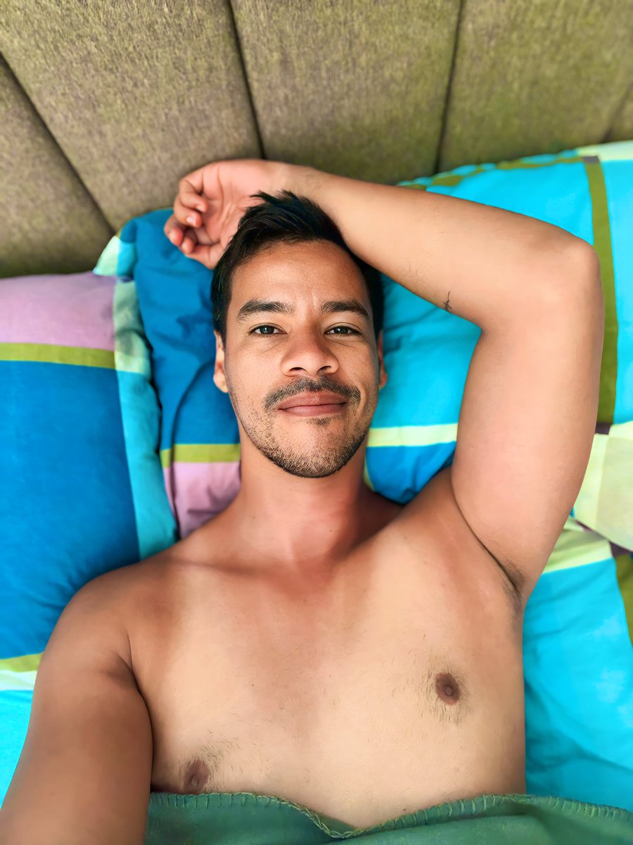 Porfa que me traigan otra copa…