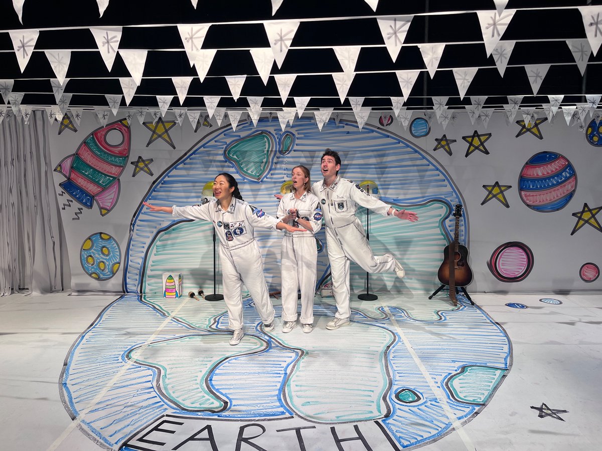 It’s the final countdown for Ready Steady Lift Off @Unicorn_Theatre A fabulous 5 week sold out run. Thanks to the whole team and to everyone for coming. Until the next time! #alineart #readysteadyliftoff #rockets #space #familyarts