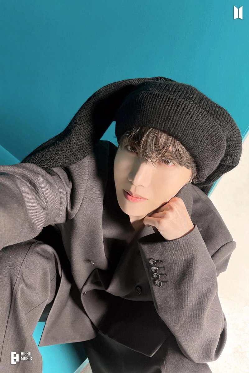 булочка моя💜
мне плевать что тебе уже тридцатка! хоть в сорок, хоть в пятьдесят, ты будешь для меня самым милым и замечательным! люблю!!!!!
с днём рождения, хоби!!

#HAPPYBIRTHDAYJHOPE