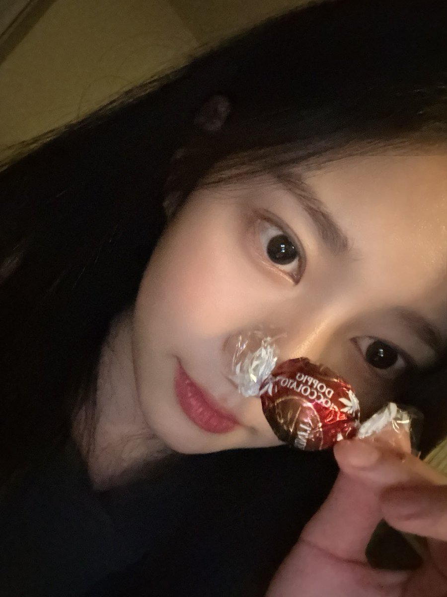 mingtext's tweet photo. [240218] 🦊🫧 10:26 PM

[📸]
: y/n~ did you have a sweet weekend?!
: maybe its because it rained, it kind of was a calm day today! https://t.co/R2RvIHSwWH