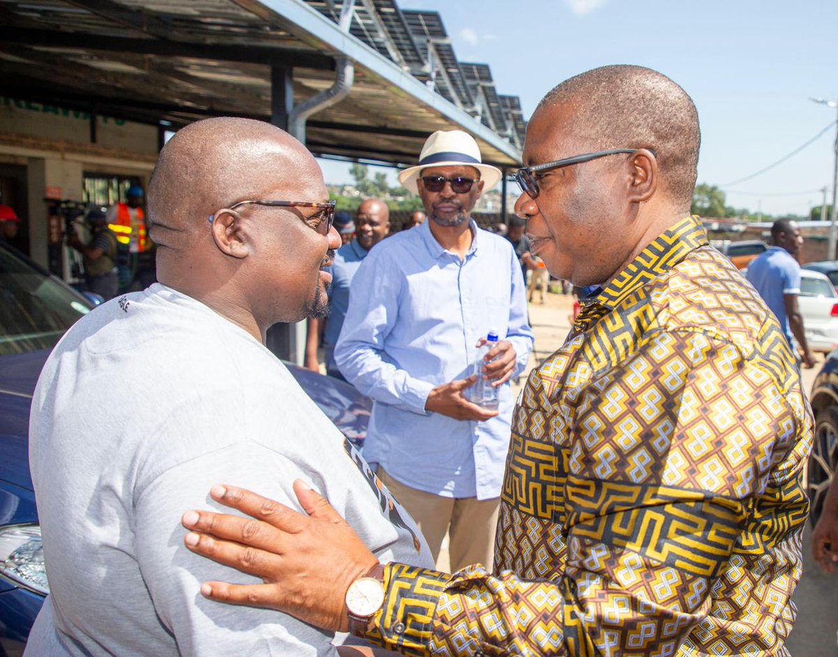 GautengeGov's tweet image. Premier @Lesufi Lesufi and MEC @MziKhumalo_ conducted a walk-about at the #EnergyProjects done by @CityPowerJhb in particular the solar PV Micro Grid and the two gas turbines at Durban Street and Johnware Substation in Fordsburg. #GrowingGautengTogether #Siyattansformer