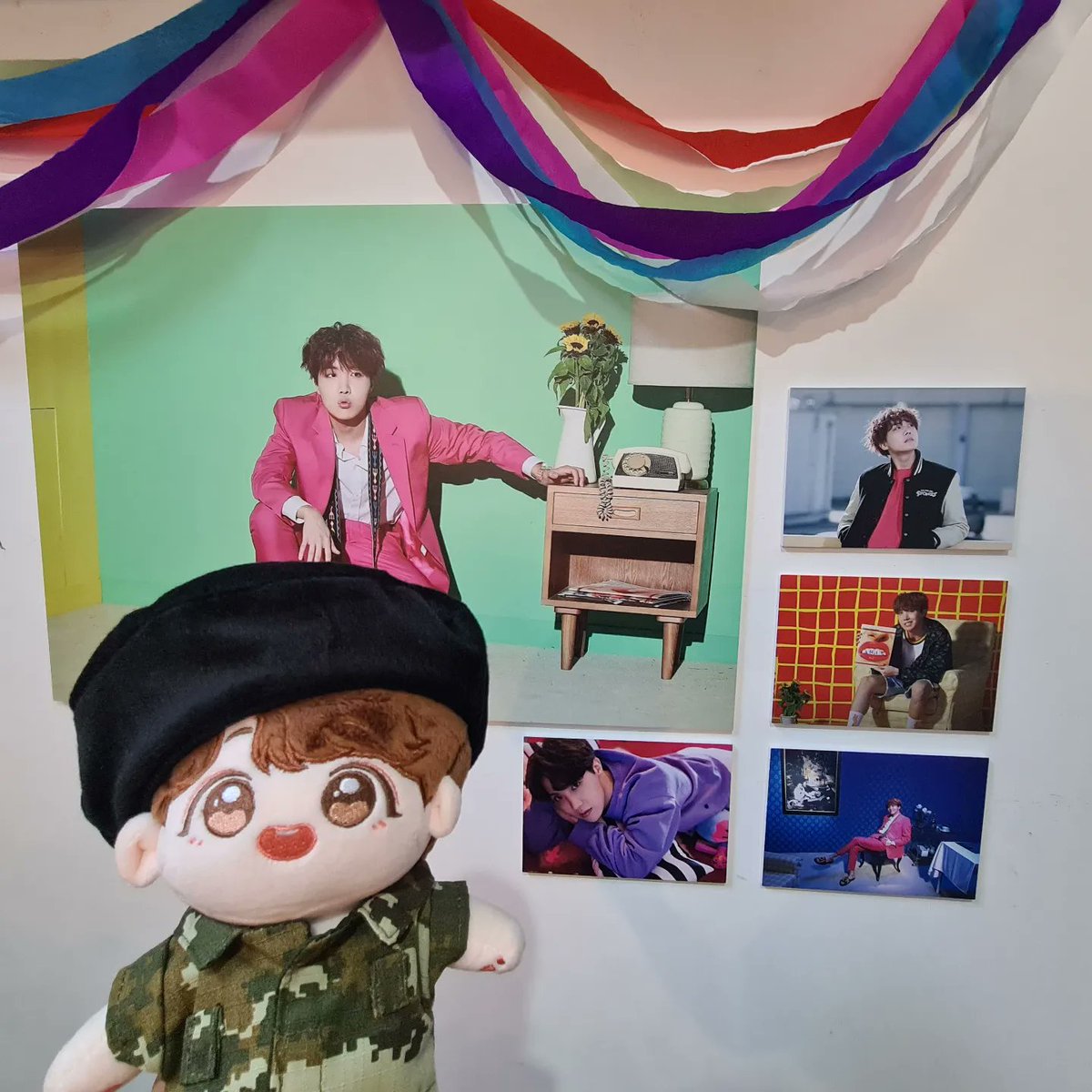 Beatrixlok's tweet photo. Happy Birthday Our Sunshine JHope 
#HAPPYBIRTHDAYJHOPE 
#btsdollcomm https://t.co/qUe13qlZYv