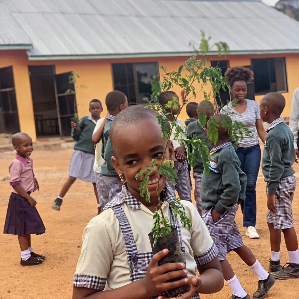 CatherineMutta's tweet photo. We are having fun and yet making an impact  to our beautiful Planet💚🌳🌍 Yes Start them Young and watch them grow into it🌍 my little climate heroes 🫶
#sdg13
#sdg4 https://t.co/7eB59AmCVz