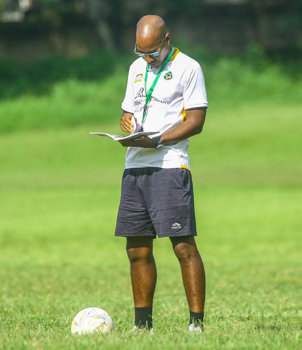FKihamu's tweet photo. GEITA GOLD walicheza na Azam Ijumaa usiku hapa Dar Es Salaam kisha wamesafiri zaidi ya kilometa 1,000 mpaka Geita na kesho watacheza na Ihefu saa nane mchana wa jua kali. 

Wamecheza Ijumaa usiku wamesafiri Jumamosi pasi na shaka wamefika leo kisha mchana kesho mechi. https://t.co/eHcIvpOl6J