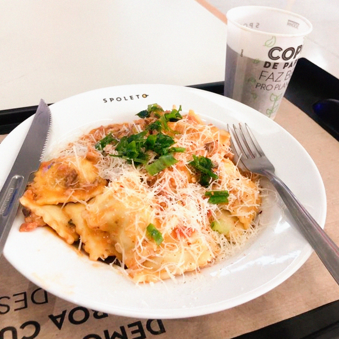 sidershopping's tweet photo. Um domingo mais que especial é sempre acompanhado de uma bela massa, melhor ainda se for montada do seu jeitinho preferido e com o sabor inconfundível do Spoleto.

Spoleto - 3º Piso https://t.co/npR2AdrQOk