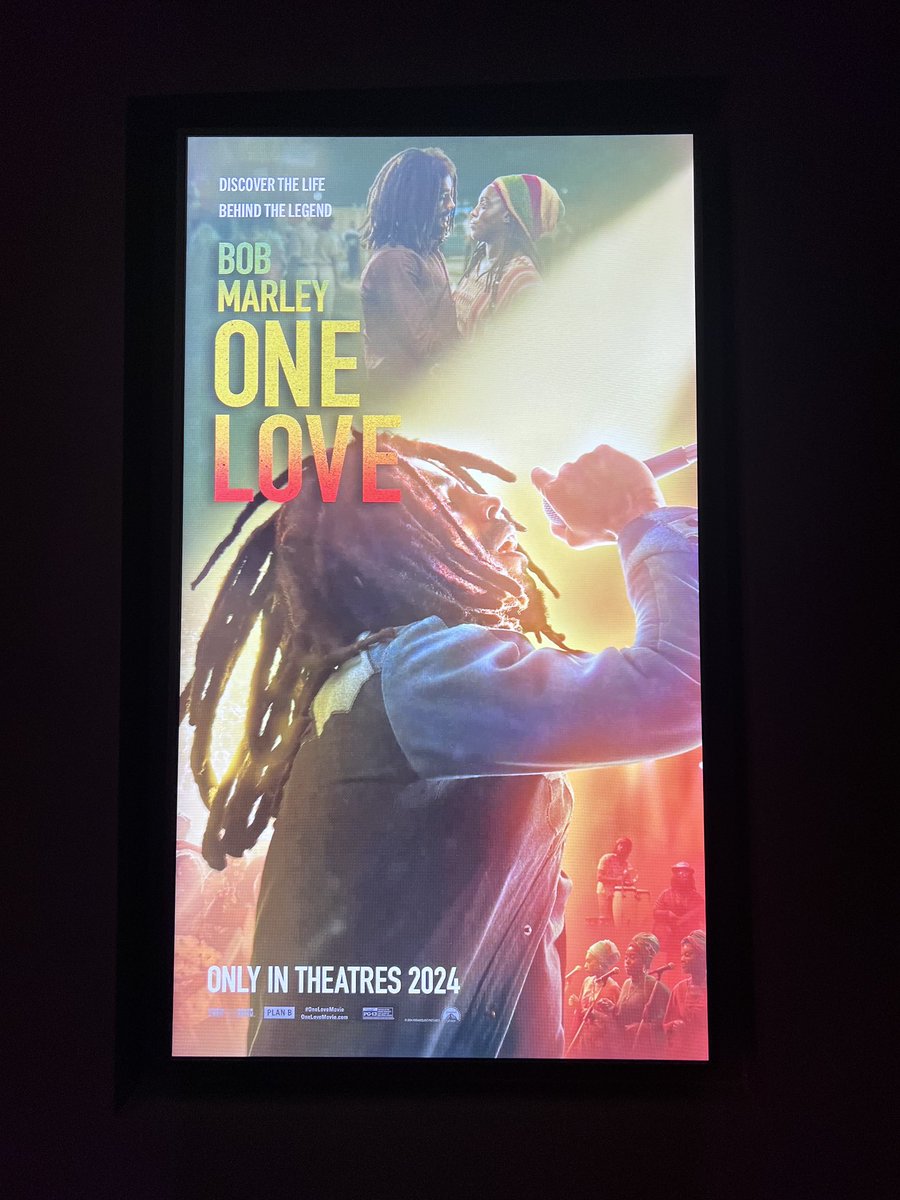 yachtwater's tweet photo. @allies0k I love 💕 these movies 🍿 @RegalMovies https://t.co/YTXjjv9b55