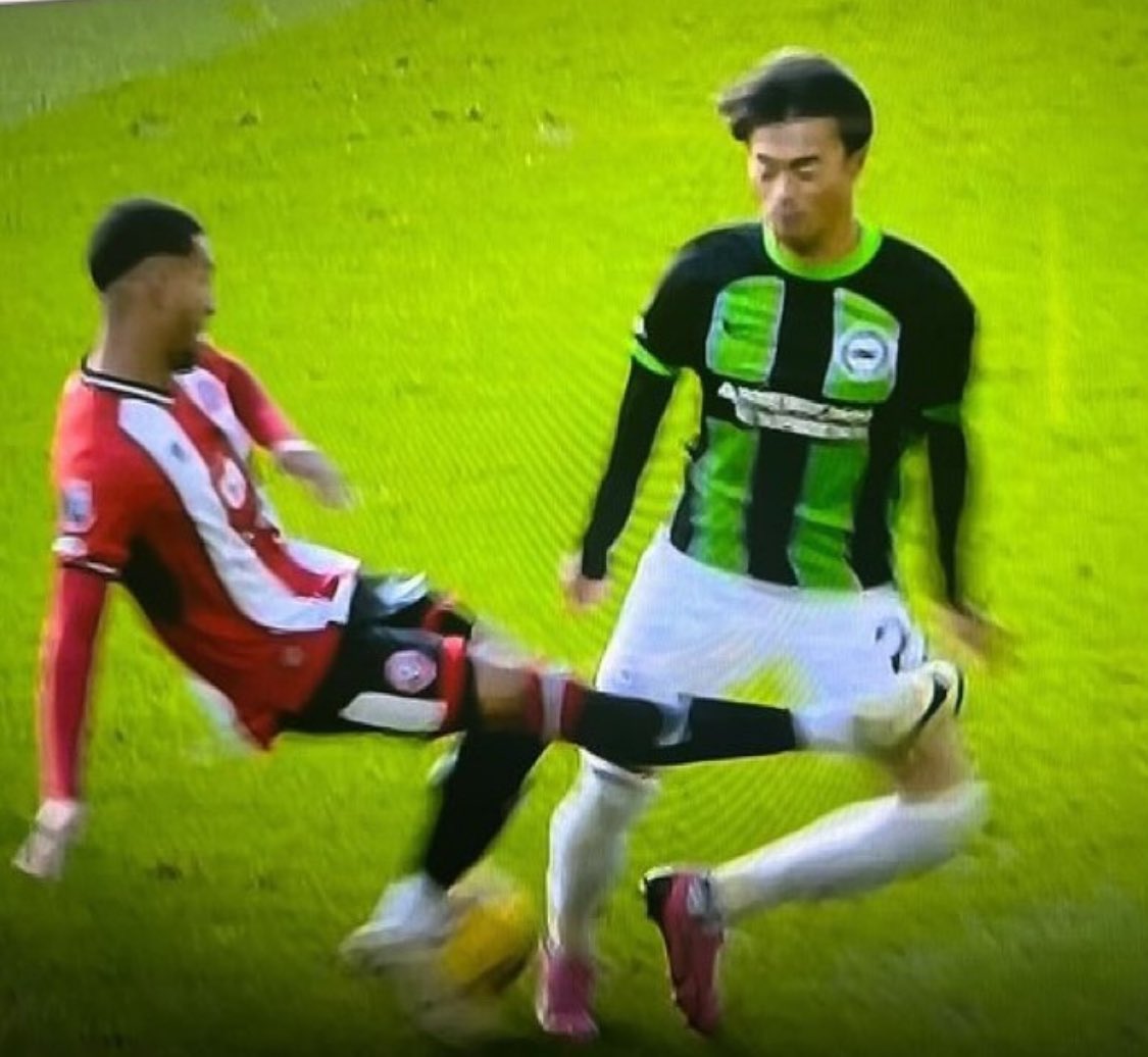 Olly_Hawk's tweet photo. The Sheffield United fans booing Mitoma when he touches the ball are going to feel pretty stupid when they see thisโฆ
#SUFC #SHUBRI #BHAFC https://t.co/U7UbgVBN5z