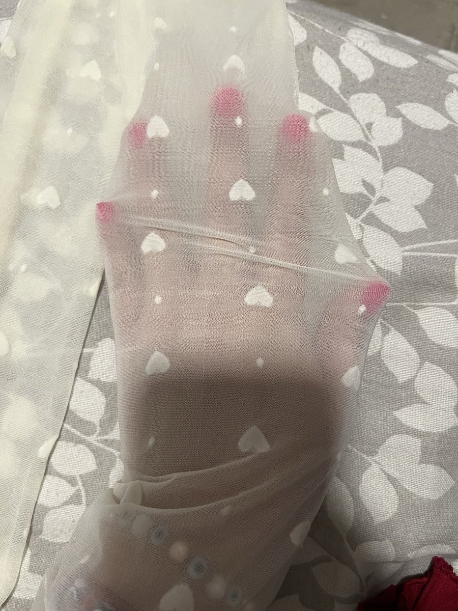 mediastauri's tweet photo. Estas #medias eran perfectas para #SanValentin y valieron 😢

Necesito otras con urgencia asi de hermosas,

Disponibles para reembolso
$200

014180605992791217
Santander debito
Maria Mercado

#pantyhosefashion #pantyhosedomination #pantyhosequeen https://t.co/MbVfYdFCXq