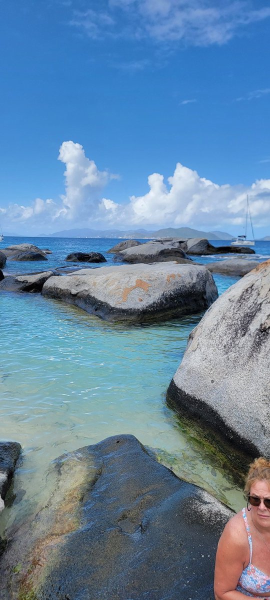 newspaper_man's tweet photo. Although I don't really use X (Twitter) myself anymore, I would love to invite anyone who still sees my posts to follow me on IG and on Facebook for my new travel agent business! https://t.co/MmDfYHXKBh  https://t.co/xGsl0UnNxb. https://t.co/o2taz65ZPd