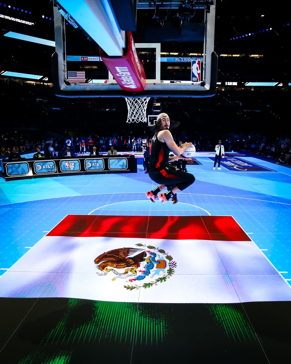 MiamiHEAT's tweet photo. This is everything. 🇲🇽

@NBAMEX // #NBAAllStar https://t.co/vDm5F9xPVe