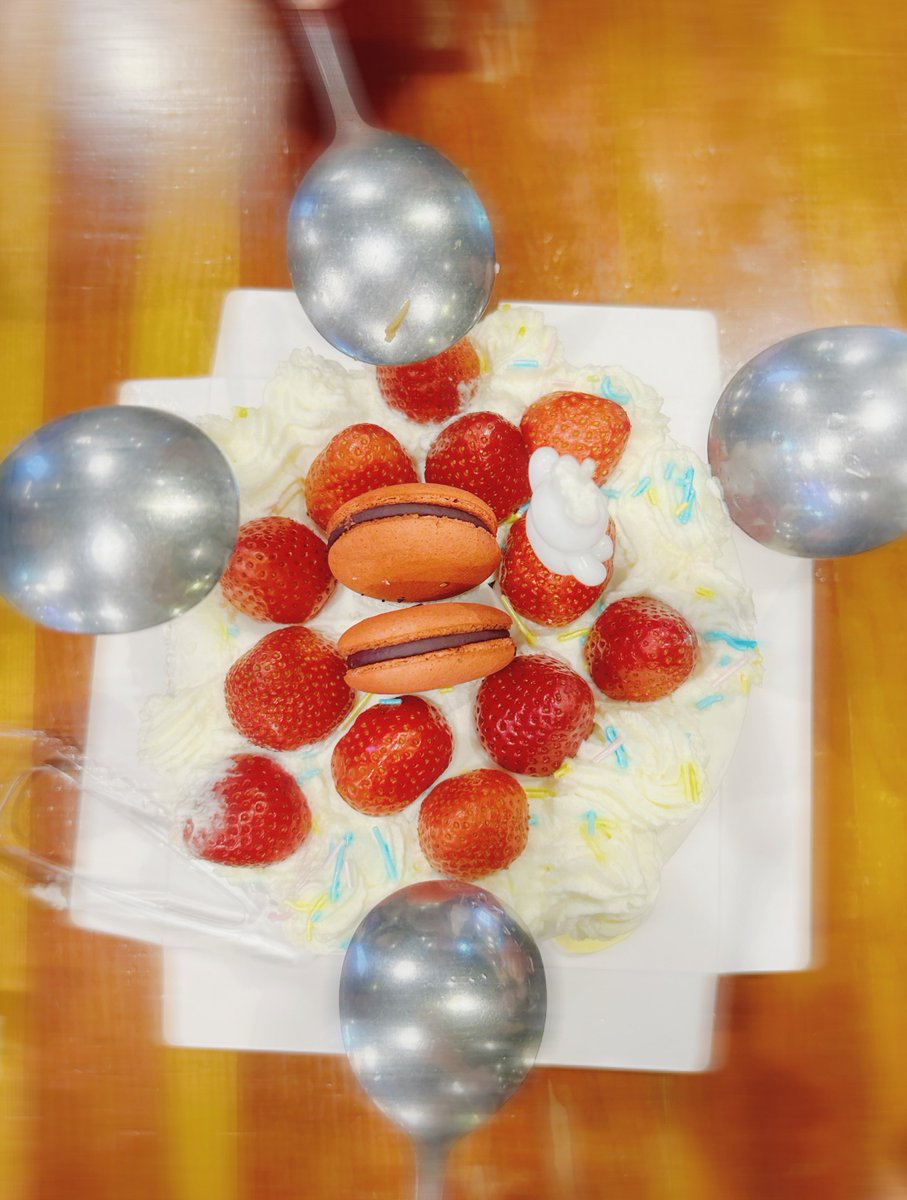 HYEWON_JP's tweet image. 240218 Hyem's Diary pre.
잘 먹었습니당!🎂🥹

#강혜원 #KangHyeWon #カンヘウォン
@hyemu_official