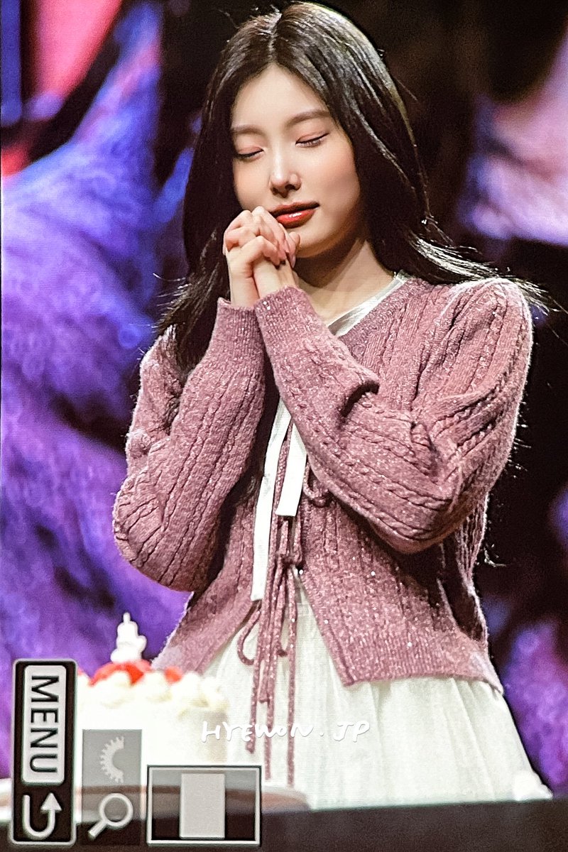 HYEWON_JP's tweet image. 240218 Hyem's Diary pre.
잘 먹었습니당!🎂🥹

#강혜원 #KangHyeWon #カンヘウォン
@hyemu_official