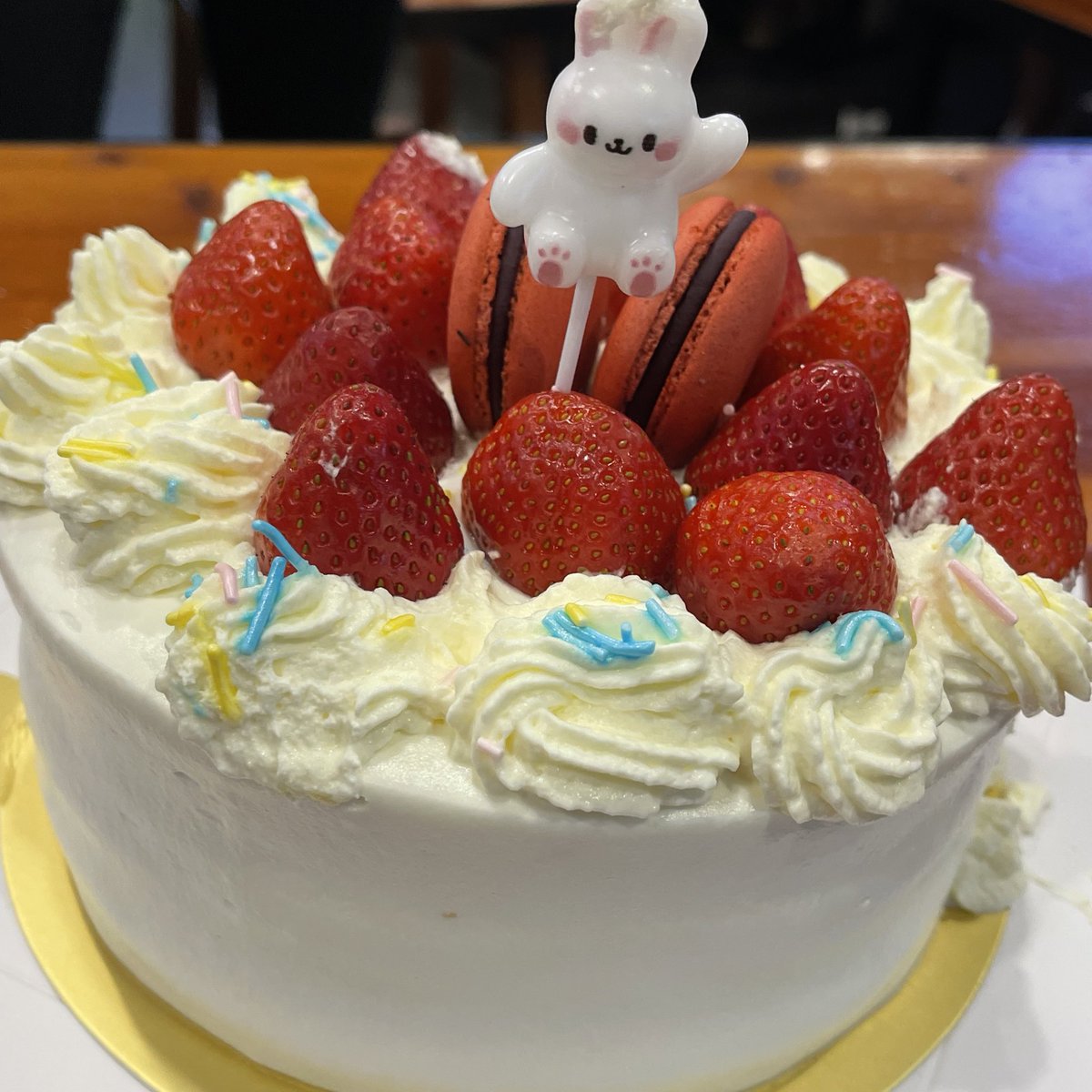 BH705's tweet image. 딸기듬뿍케쿠🍓🍰

고마워 따봉혜원아🫶🏻