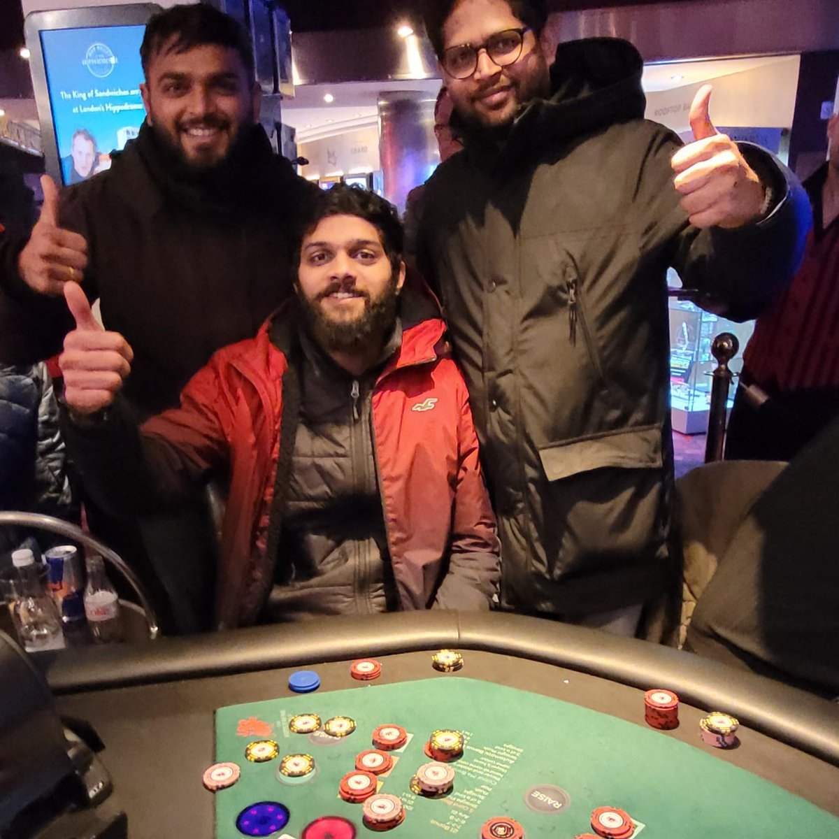 Jackpot hit! Congratulations to Mr Patel, who has taken home our progressive prize of £22,988 💰 💰