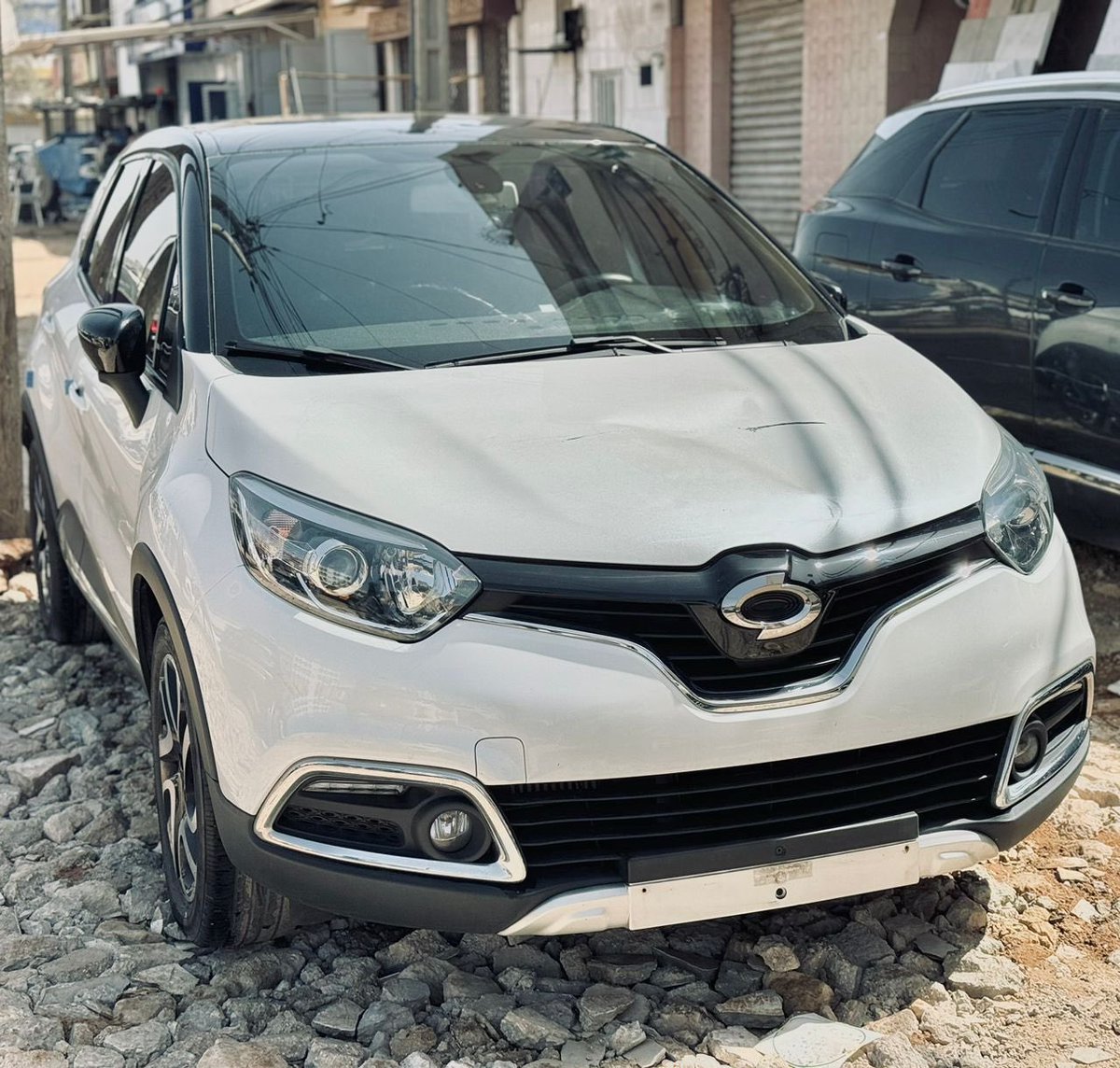 jaaykatbi23's tweet photo. QM3 
Années 2015
Automatique 
Diesel ⛽️ 
Salon cuire 
Radar arrière et caméra 🎥 
Kilométrage 68191 
Disponible 6.800.000 Fcfa

Contact: +221 76 147 30 73 https://t.co/vVBjPbnRd9