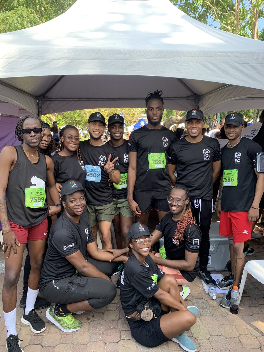 EqualityJa's tweet photo. Community Members, EFAF and TransWave Staff all participated in today’s Sagicor Sigma Corporate Run (@SagicorJa ), reppin EYJ Helpline merch (@EqualityYouthJA )

#sagicorsigmarun #sigmarun #sigmarun2024 #equalityja #equalityforall https://t.co/pzDzfGBY4J