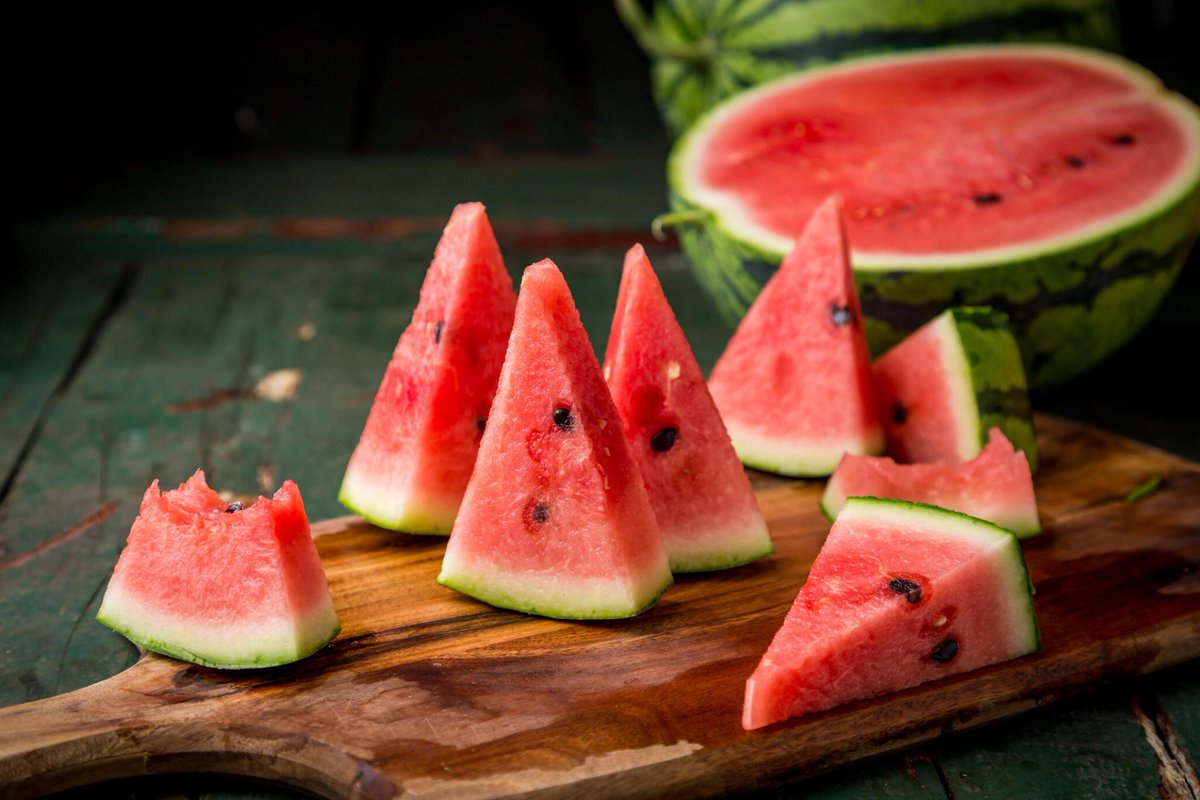 D_chefcurry's tweet photo. Which of these fruits will you be taking this week? 1, 2, 3 or 5?

1. Watermelon: Watermelon contains vitamin A and C, and the antioxidants lycopene.

Watermelon can https://t.co/pBnJSZ5dbR