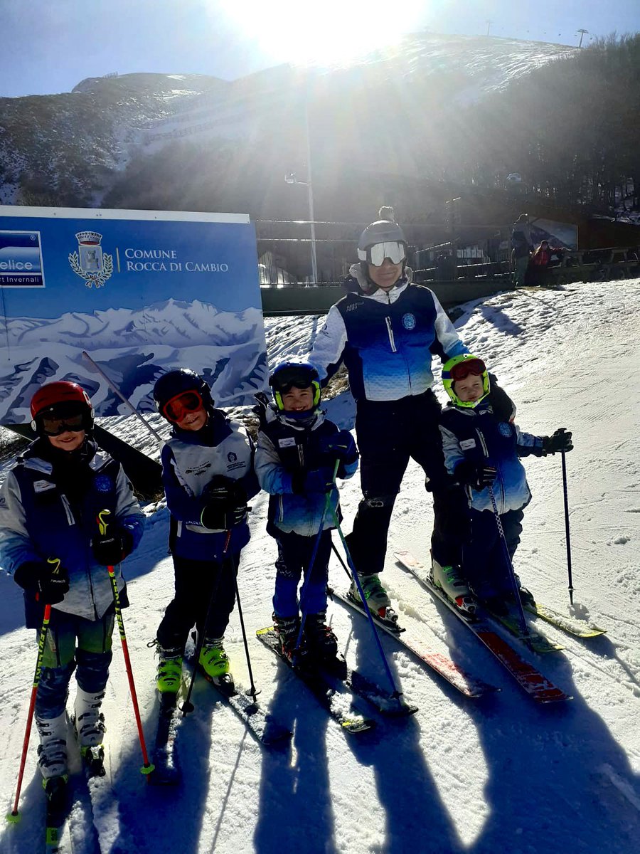 SSLazioSciClub's tweet photo. WE KEEP ROLLING
Continuiamo con le nostre attività anche grazie agli encomiabili sforzi della stazione di Campo Felice! Siamo già proiettati sulla uscita di martedì. Stay tuned. 

#skids #skidssslazio #sslazioskids #sslaziosciclub #sslaziosci #sciclubsslazio #sciarearoma https://t.co/teRafKltgT