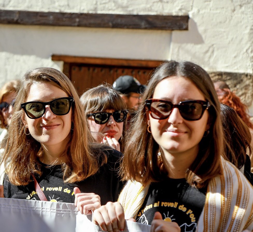 AmPiquer's tweet photo. NO al PAI, SI a la Vall! 

https://t.co/Gx6uoDUpAI https://t.co/GrATfbI8gN