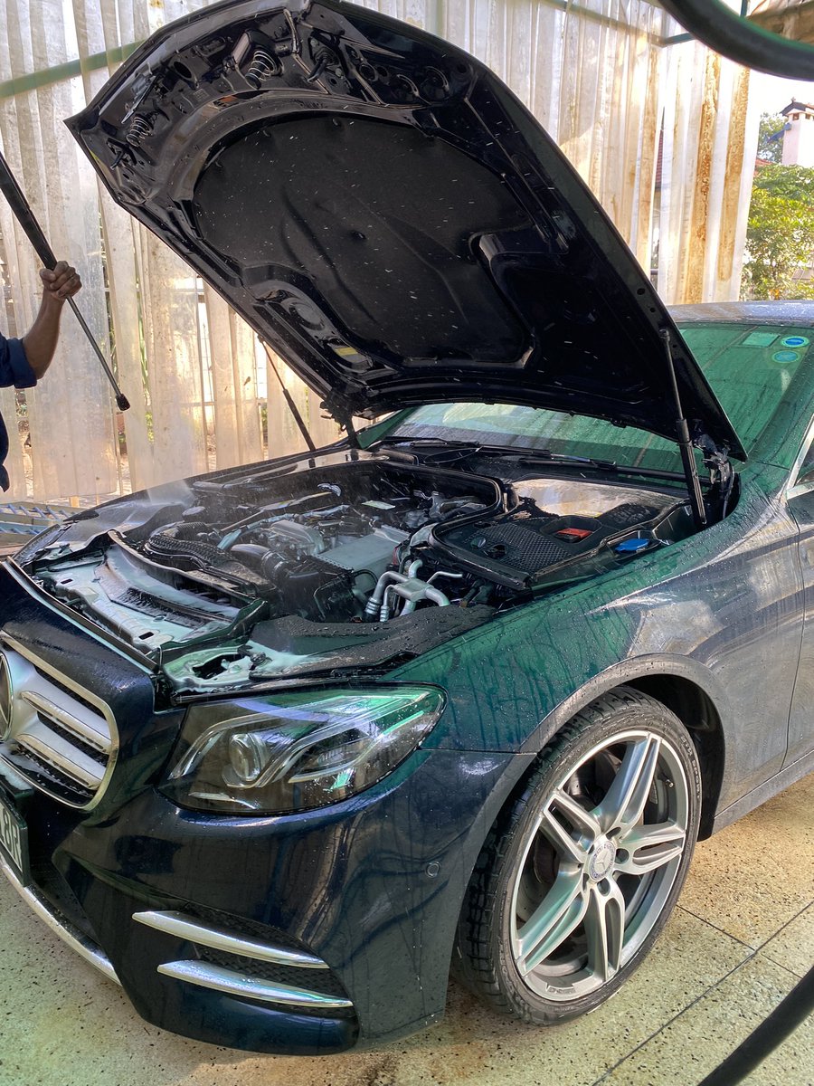brokensuit44's tweet photo. Spa day… and the 1st engine wash since purchase. https://t.co/ggrrNfhae6