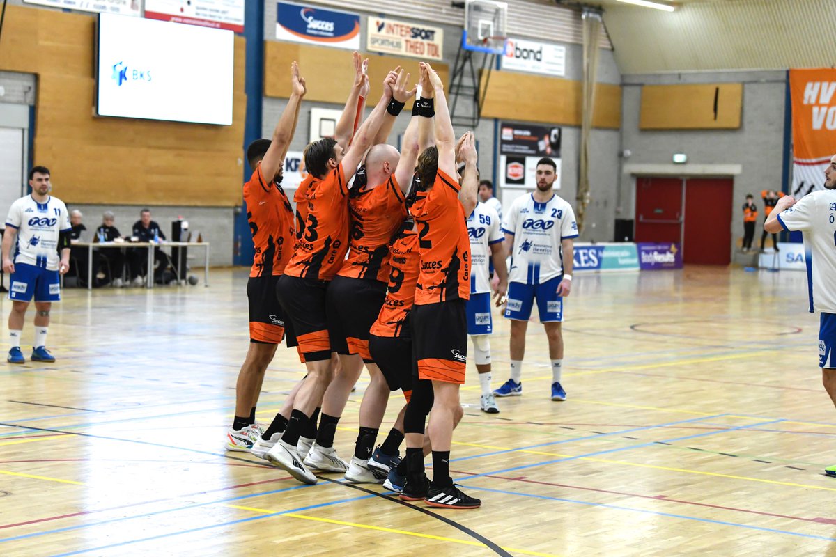 hvkrasvolendam's tweet photo. That winning feeling😍 #swipe https://t.co/A3kszEBJe3