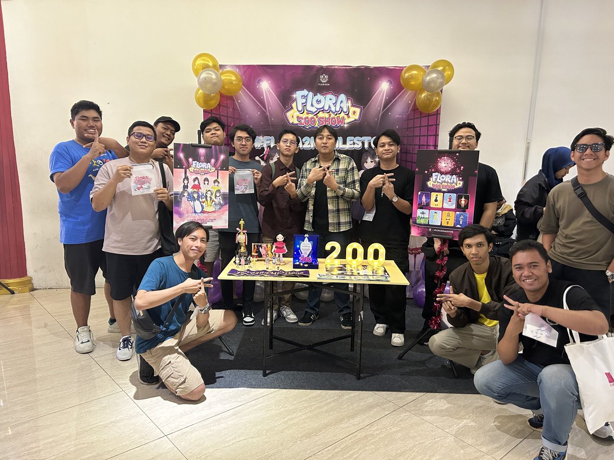 naldioktavian's tweet photo. Pada show Cara Meminum Ramune hari ini (18/2), kami berkesempatan mengunjungi project 200 show @S_FloraJKT48 yg dipersembahkan oleh teman-teman @FloRisenID
#KKRF #Flora2ndMilestone https://t.co/GDSOqp2OI1