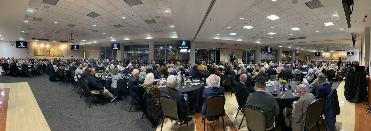 rollthequadNIL's tweet image. Thank you to all of those that came out last night &amp;amp; supported the First Pitch Dinner with Chipper Jones.

The event is expected to net significant NIL opportunities for @WakeBaseball. Demon Deacon fans are proud of their #1 ranked team. 

#GoDeacs 🎩 ⚾️