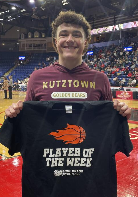 Mike Drago (@mdrago59) on Twitter photo Congratulations to Fleetwood’s Aiden Soumas for being named Player of the Week earlier this season. Thanks to the Weeber/Langdon Team of Merrill Lynch for sponsoring the award and to CBL Custom Apparel for creating these T's. <a href="/FwoodBball_FP/">Fleetwood Basketball Fan Page</a> <a href="/Soumas5/">Justin Soumas</a> #mikedragosports Congratulations to Fleetwood’s Aiden Soumas for being named Player of the Week earlier this season. Thanks to the Weeber/Langdon Team of Merrill Lynch for sponsoring the award and to CBL Custom Apparel for creating these T's. <a href="/FwoodBball_FP/">Fleetwood Basketball Fan Page</a> <a href="/Soumas5/">Justin Soumas</a> #mikedragosports
