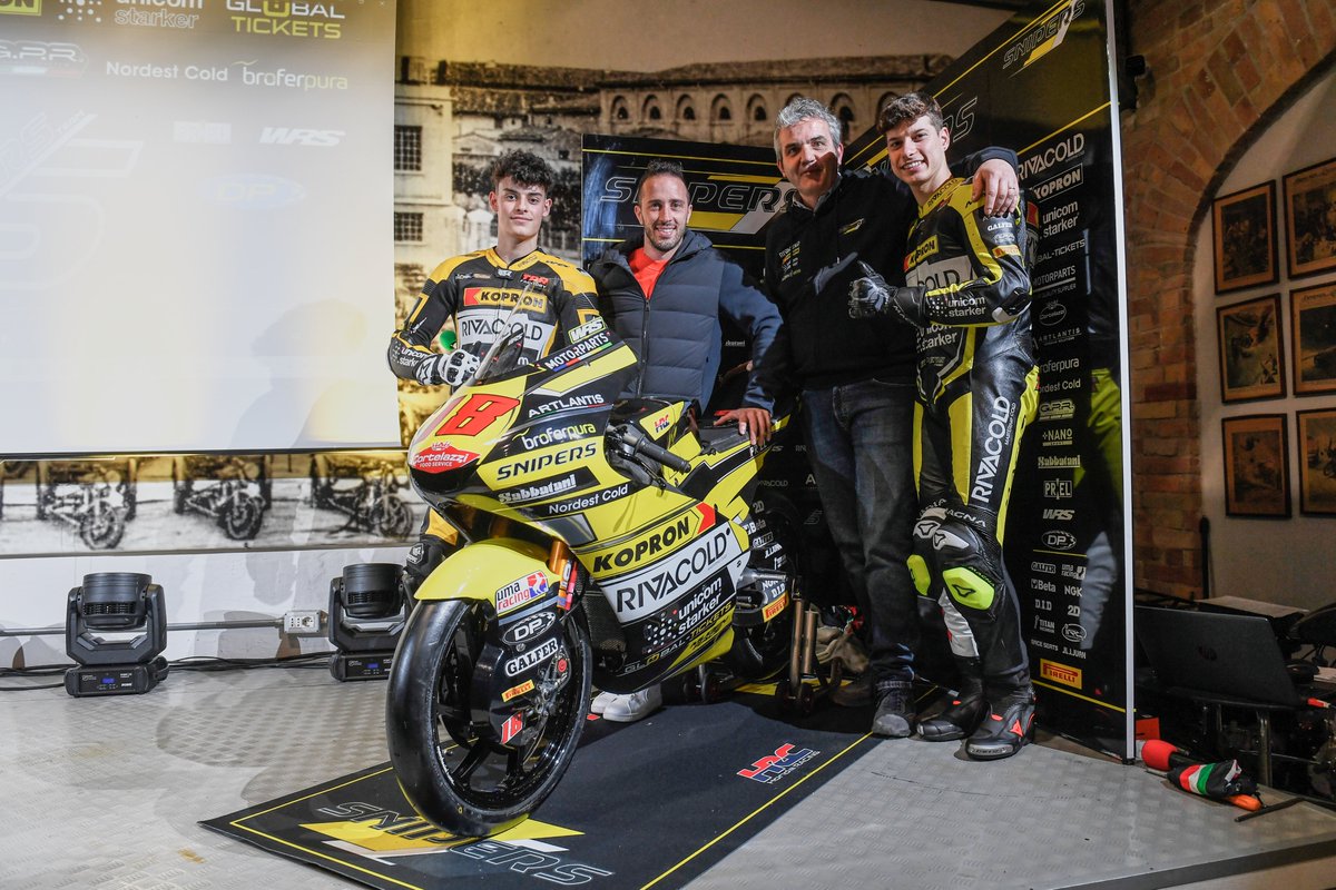 SnipersRacing's tweet photo. Giusto un pò di differenza? 😍 2024 Stiamo arrivando!
#MotoGP #moto3 #snipersteam #matteobertelle #davidalmansa https://t.co/L4RXShgJw9