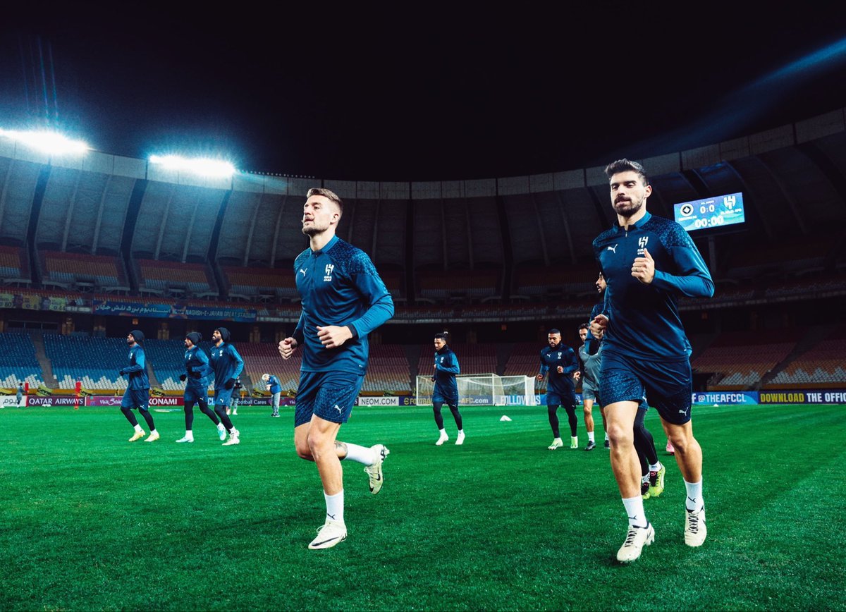 a0we's tweet photo. وسط عظيم 💙💙💙
خط وسط يليق بالهلال 💙💙
🇵🇹 &amp; 🇷🇸 https://t.co/OAMKRcYNfw