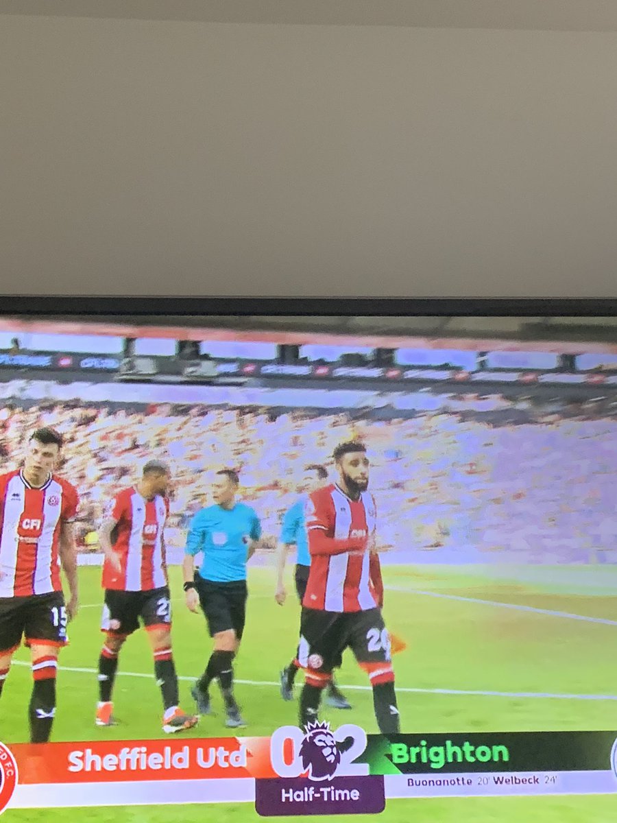 finnpetty69's tweet photo. There’s a reason ur so shit Sheffield. Dirty sods like Holgate (washed baller) and this prat Vini Souza what a cry baby (what sort of name is Vini Souza). Enjoy championship wank club learn the offside rule https://t.co/Xyq0G48GZW