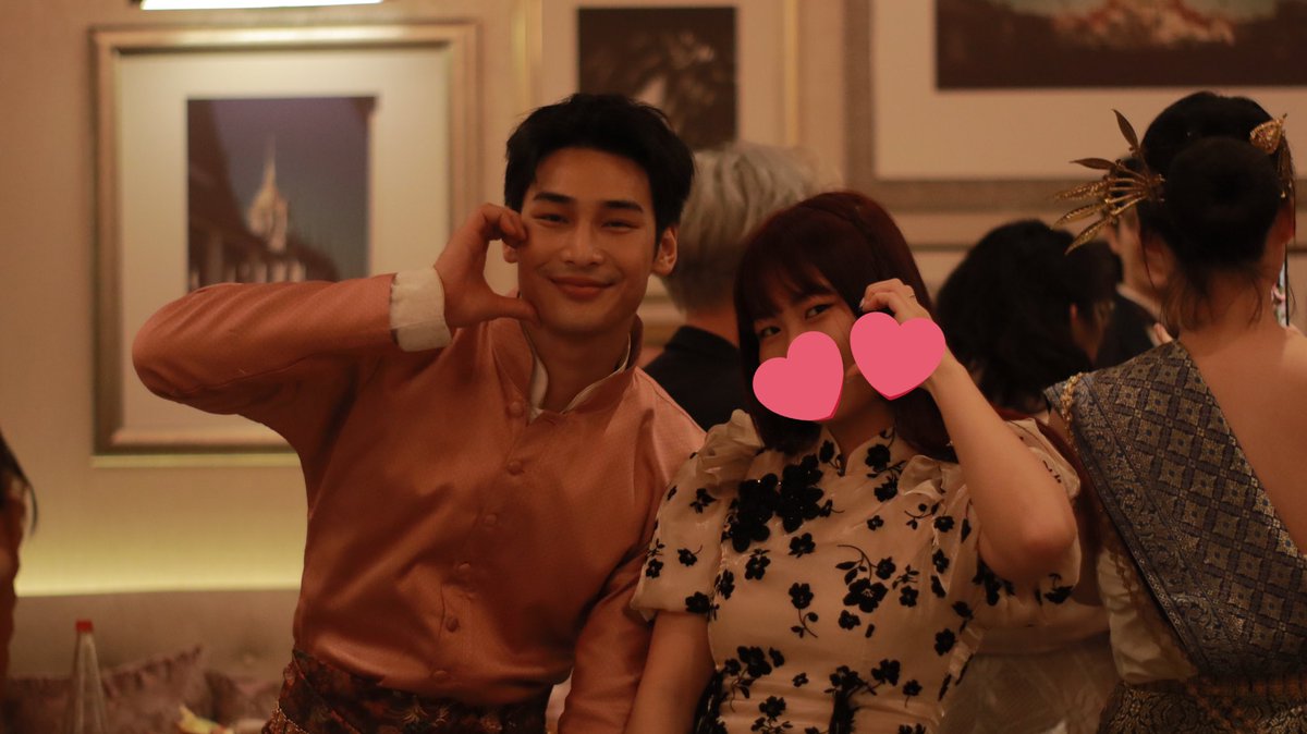 kiiramei's tweet photo. I do not remember standing that close to him😭😭😭 thank you my 00 for taking the pictures💖

#Nnattawin @Nnattawin1 
#ManSuangExclusiveEvent https://t.co/bnVCsvuB7v