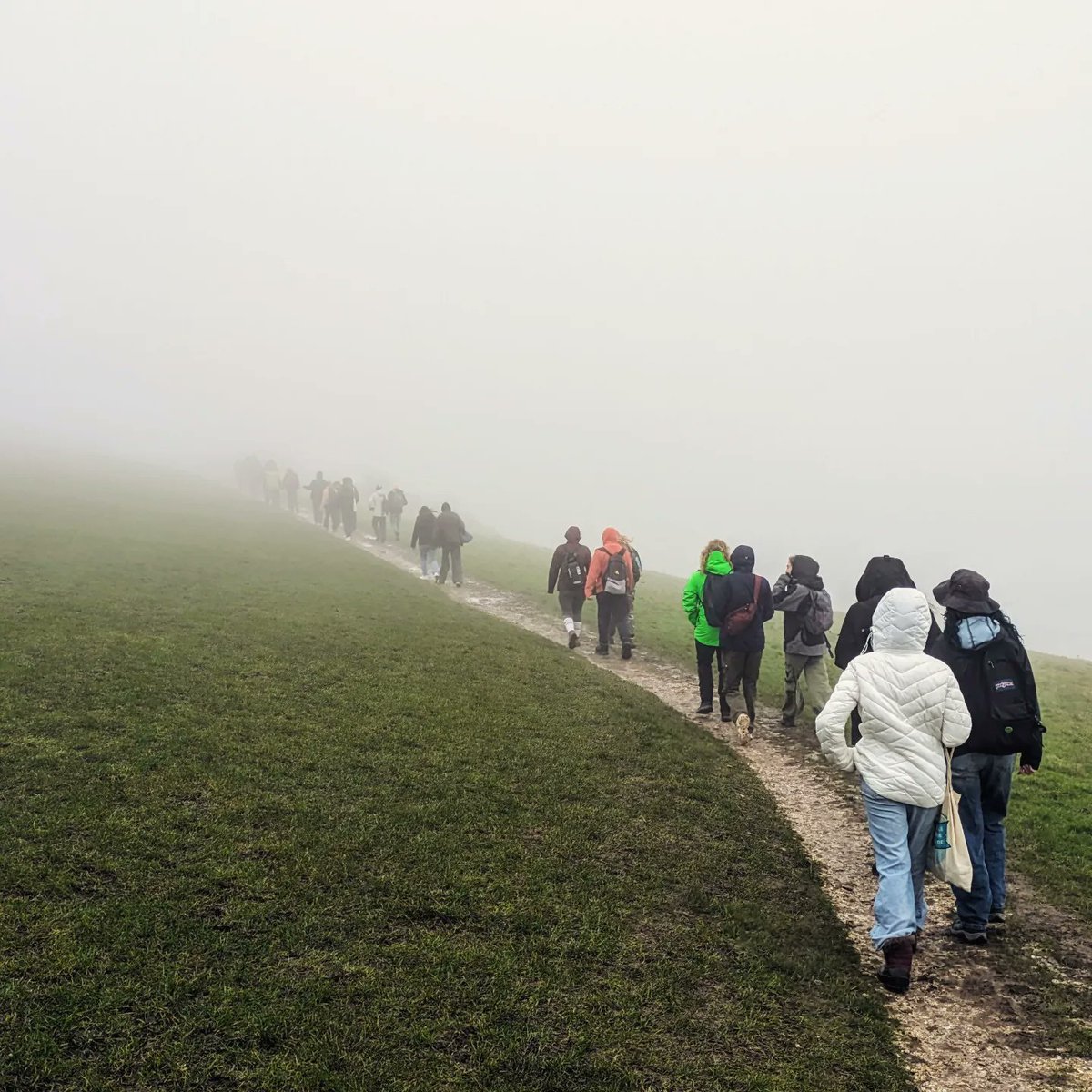 BrightonUniGeo's tweet photo. Weekend social trip up to explore Devil's Dyke just outside of Brighton! Despite the weather we learned a lot about the history and nature of the area thanks to our @nationaltrust guide, &amp; managed to elude the mysterious cow that stalked us through the mist... 🐄 https://t.co/YuMC9uQNWH
