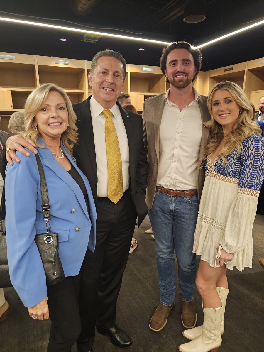 Phil Williams tweet media