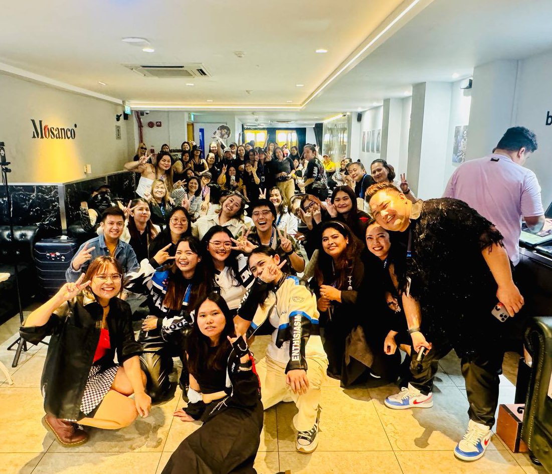 freedomgirls_sg's tweet photo. So grateful for being the opening act of A’TIN Singapore’s 4th Anniversary 😁

Congratulations @ATINSingapore for this milestone! We’ll be here, always🤞

@SB19Official #SB19 #ATINSG 
#FreedomGirls #LiMalaya 
@idk_micahXD @Doc_Nikol @/Ate Ruby
@jeannie_kenken @iamsamtisfied https://t.co/qhpgQDJIug