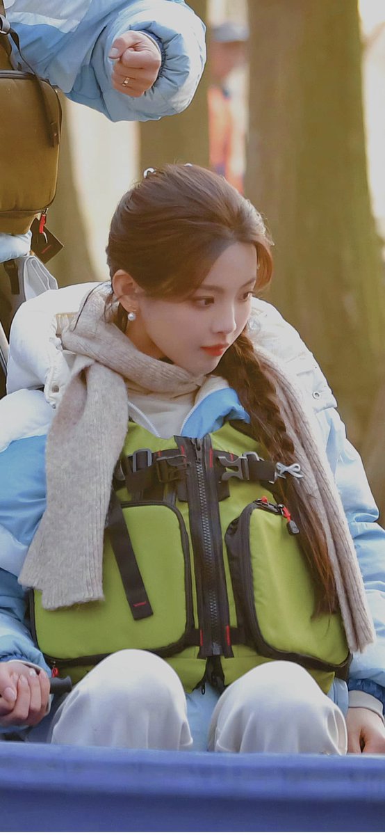 LiliDodici's tweet photo. #YangChaoyue 🥰#极限挑战宝藏行 

我的宝贝怎么这么好看这么可爱啊~爱死你了，么啊么啊❤️ https://t.co/NAhiYh3Zrz